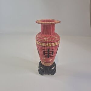 Handcrafted Pink‎ and Black Woven Vase Vintage 1960s Chinese Scoubidou Woven